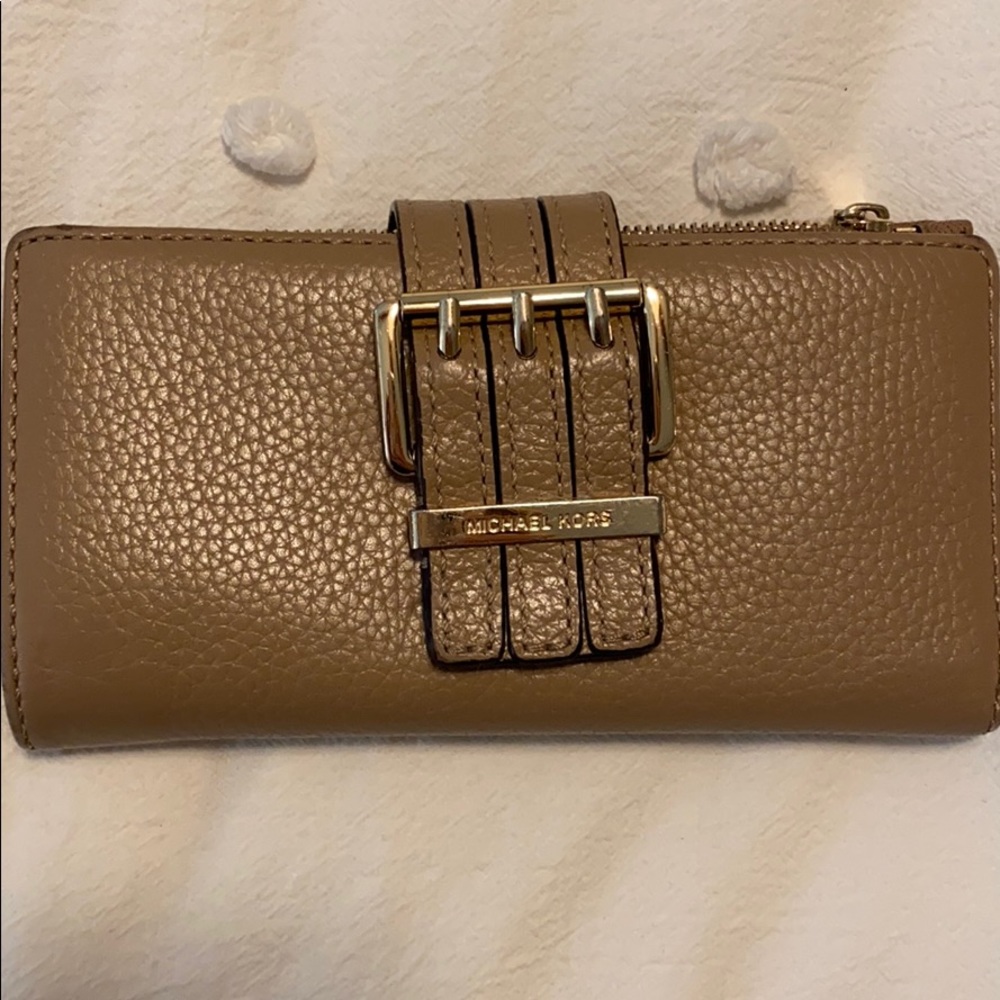 Michael Kors wallet